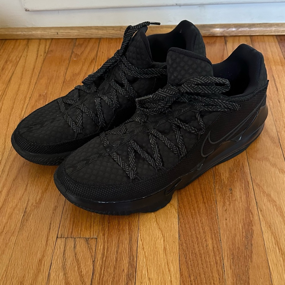 Nike Lebron 17 Low Black basketball shoes size 13